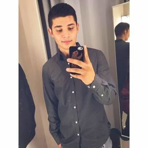 Meet your Posher, Julian